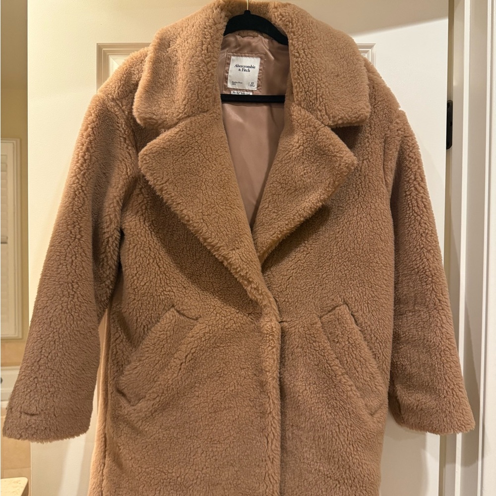Abercrombie & Fitch Tan Teddy Jacket NWOT
